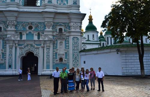 Пів сотні долинян звершили паломництво до Києва на 1000-я переставлення св.князя Володимира Великого Пів сотні долинян звершили паломництво до Києва на 1000-я переставлення св.князя Володимира Великого